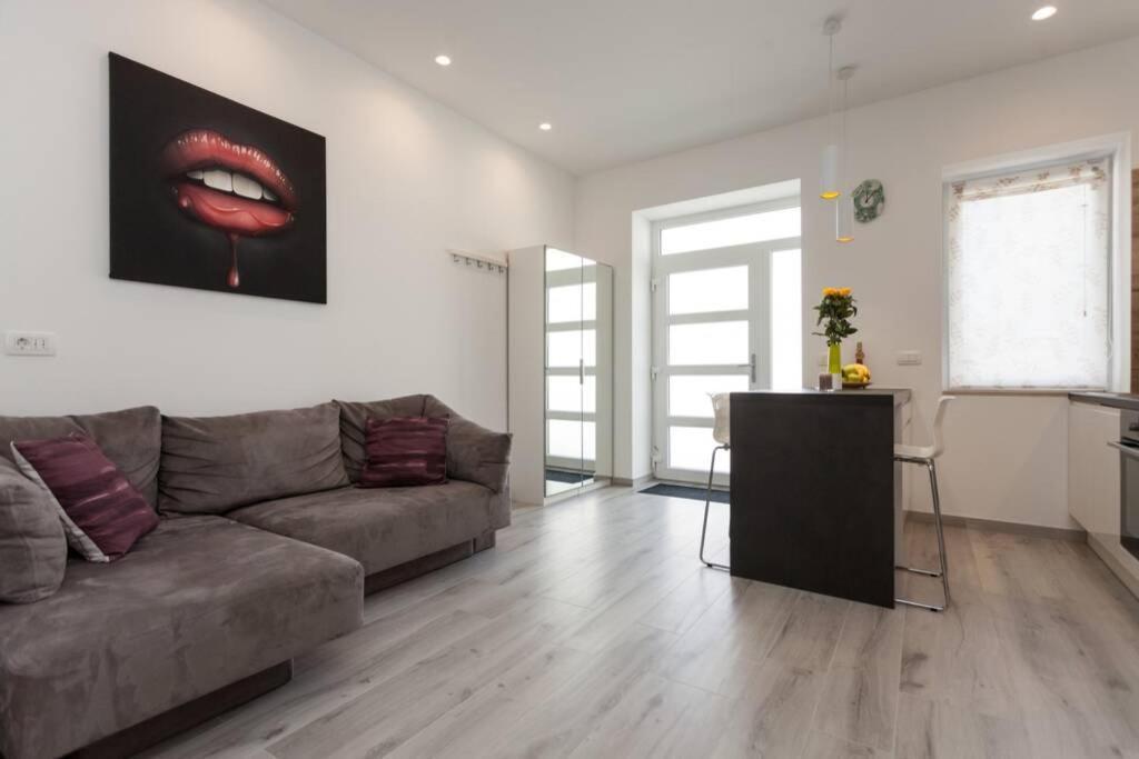 Apartamento Apartman Luna Pula Exterior foto
