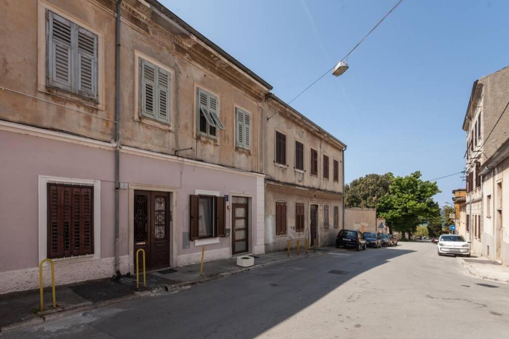 Apartamento Apartman Luna Pula Exterior foto